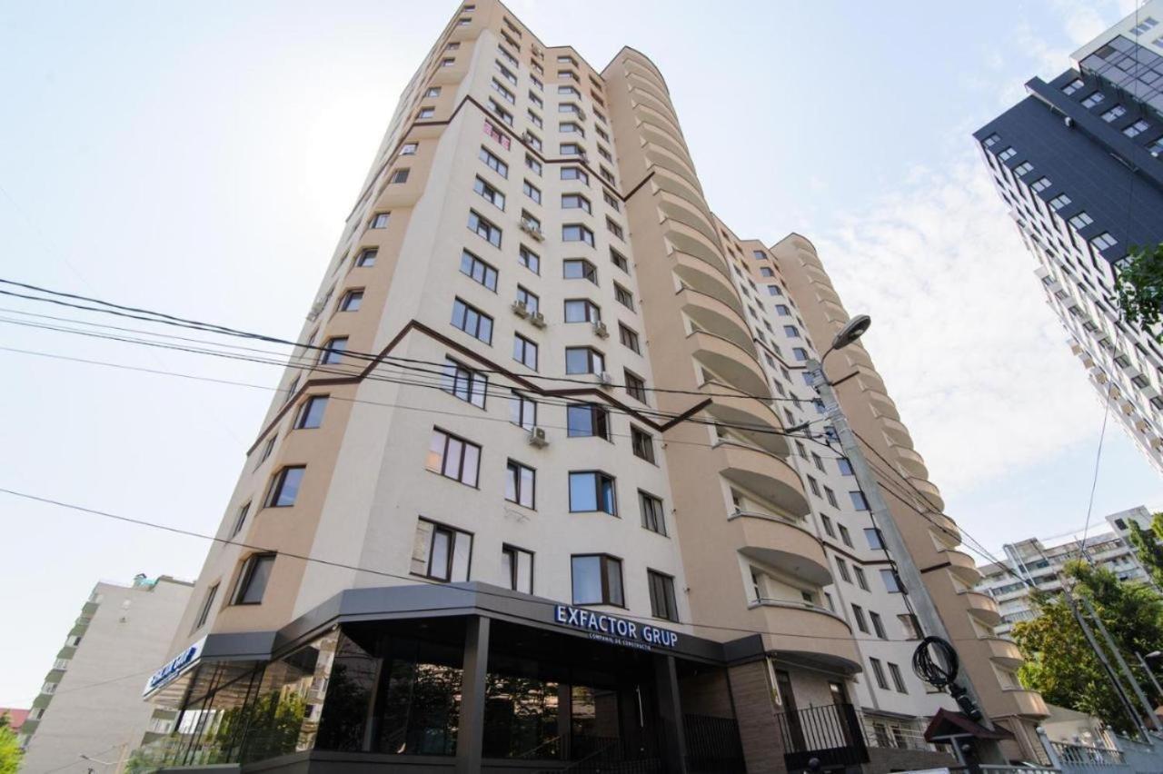 Tolstoi In Close To Stefan Cel Mare Apartment Kischinau